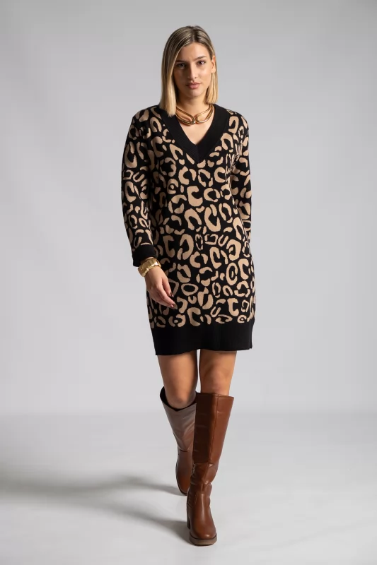 Dress V Knitted Animal Pattern