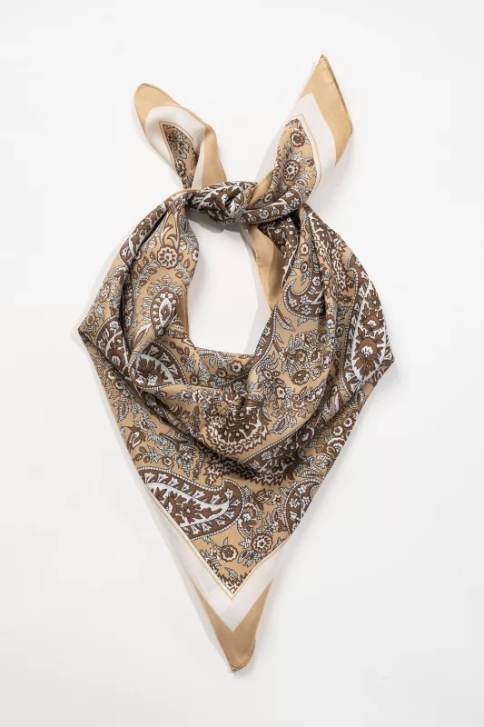 Scarf Floral Laurel