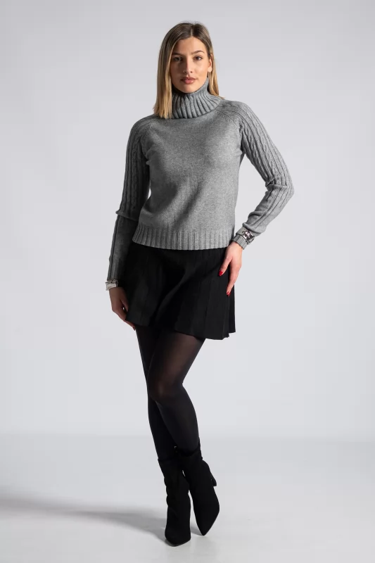 Blouse turtleneck Embossed  sleeves 