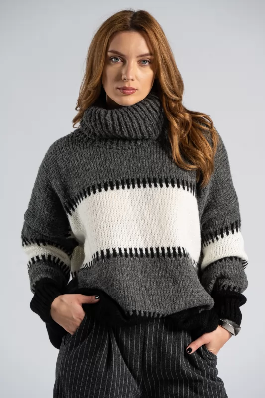 Sweater Color Block Turtleneck