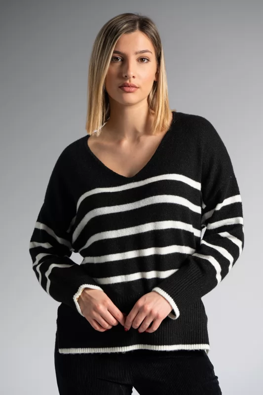 Sweater V Stripes