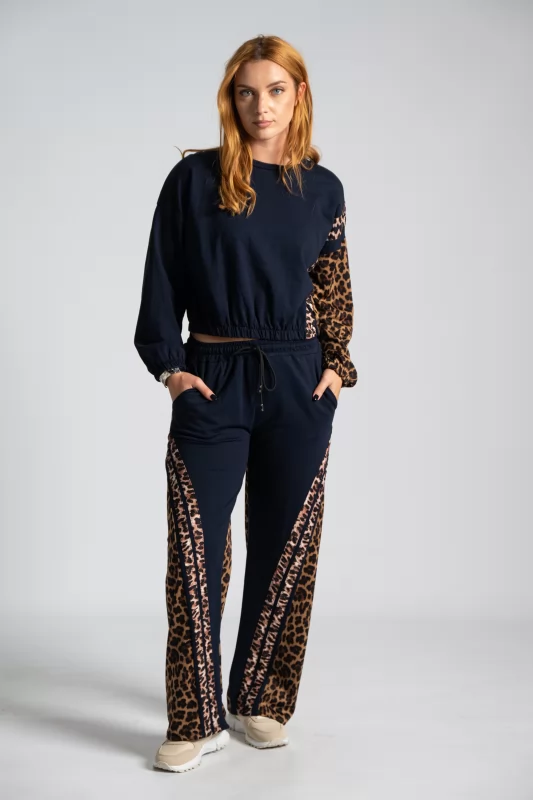 Animal Pattern Blouse-Trousers Sweatpants Set