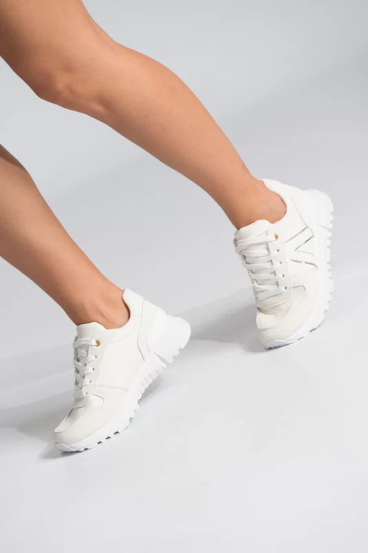 Sneakers White